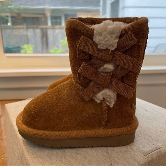 Koolaburra by Ugg Boots with Bow Detail EUC - Picture 2 of 8
